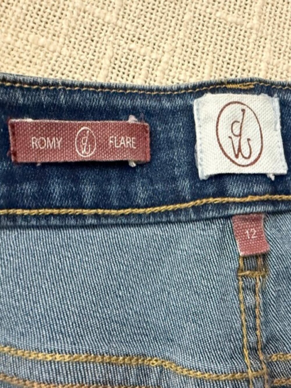 Driftwood Romy Flare Denim Jeans Embroidered Heron Bird Dragonflies Size 12 - Picture 5 of 6